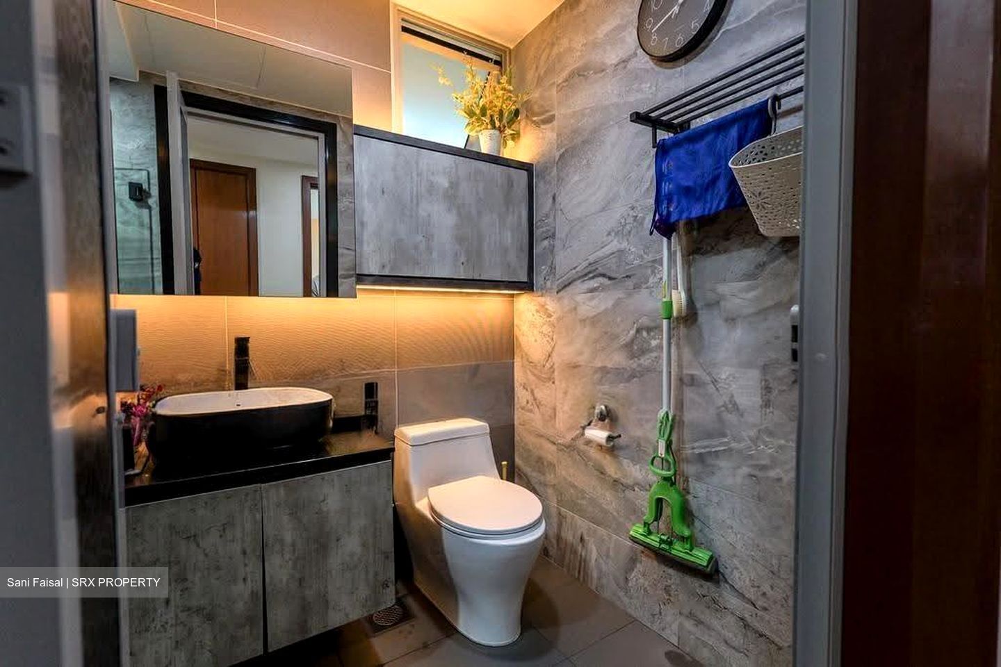 Whitewater (D18), Condominium #625929091